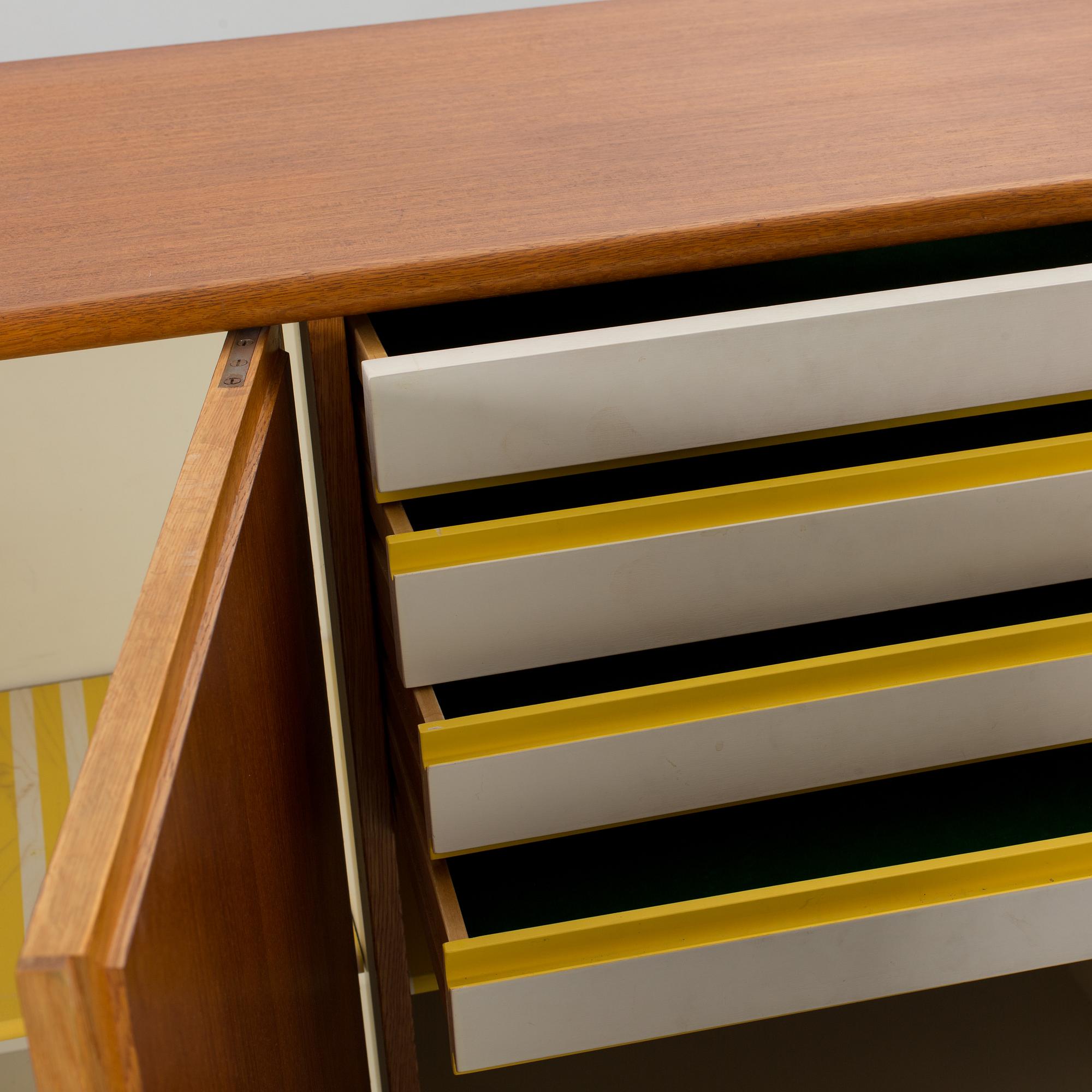 SIDEBOARD, troligen Möbelfakriken Linden, Horda, 1900-talets andra hälft,