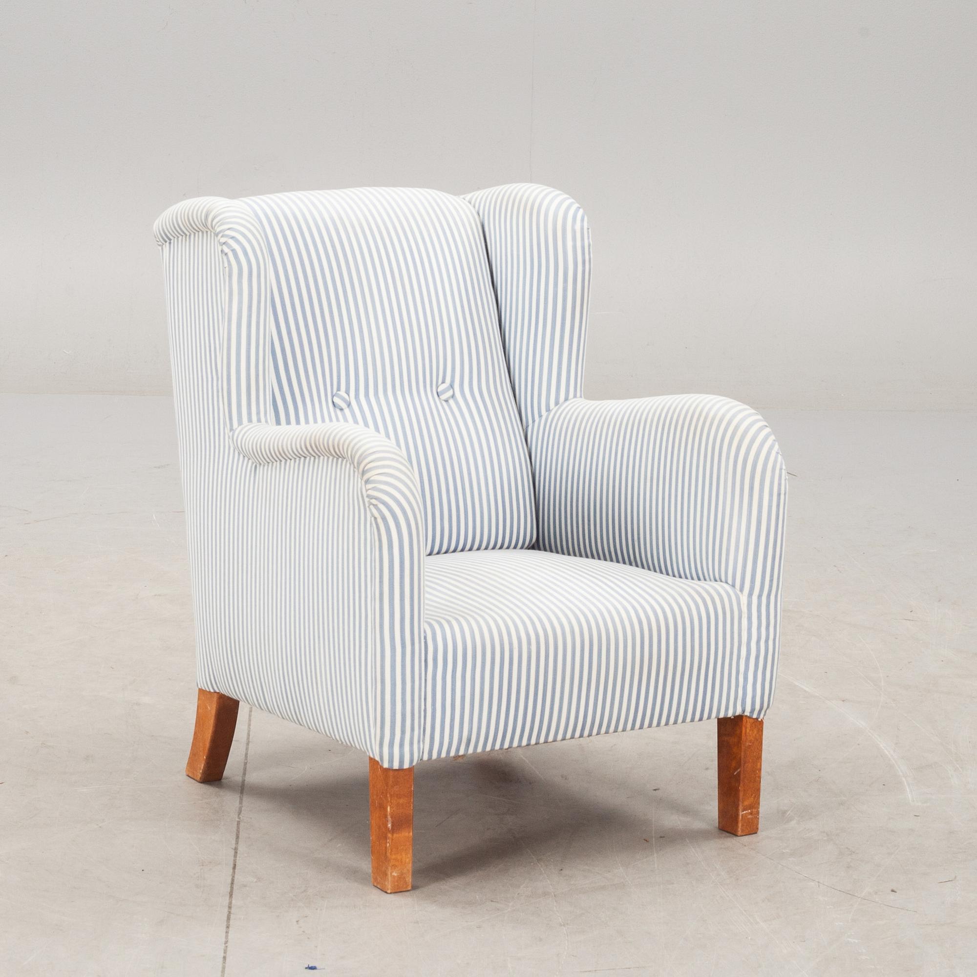 BARNFÅTÖLJ, 1900-tal.