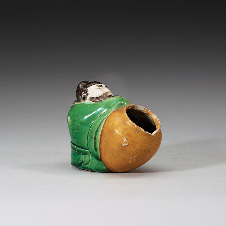 A famille verte biscuit Li Taibo-form brushwasher, Qing dynasty, Kangxi (1662-1722).