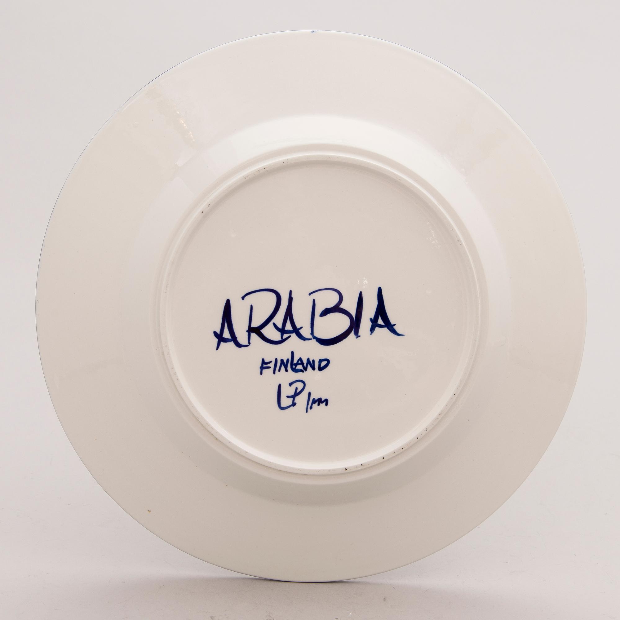 ULLA PROCOPÉ, FAT 'Valencia', porslin, signerad Arabia Finland.