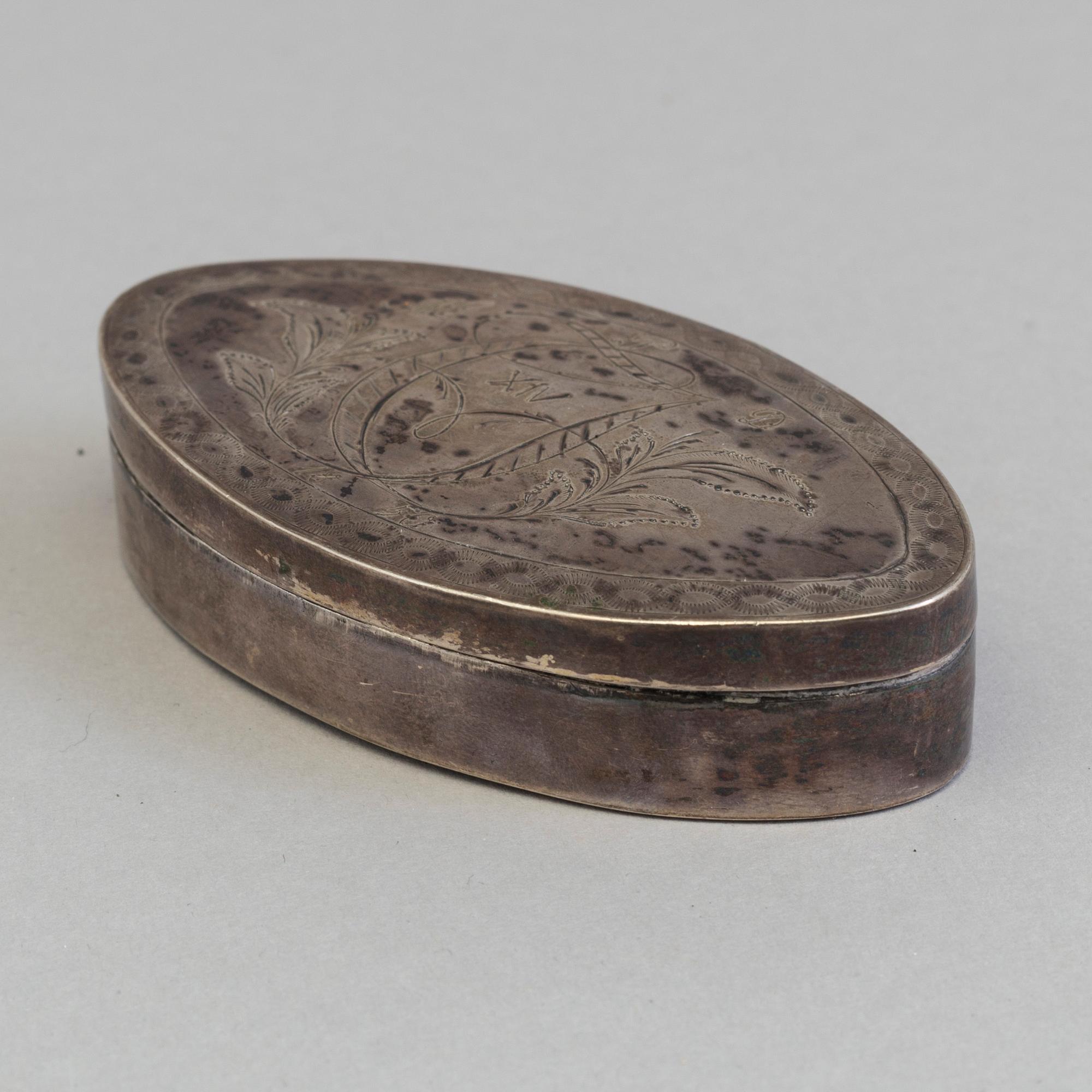 A 1820s silver snuff box by N I Hagman, Sundsvall, Sweden.
