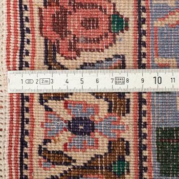 A RUG, old persian, ca 287 x 202 cm.