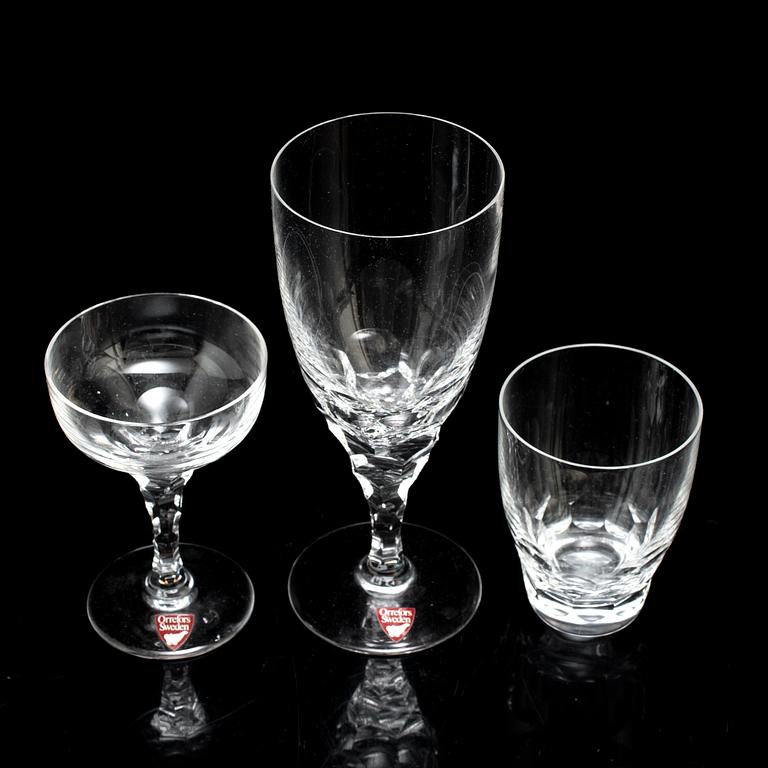 INGEBORG LUNDIN, servis, 28 delar, glas, "Carina", Orrefors, 1900-talets andra hälft.