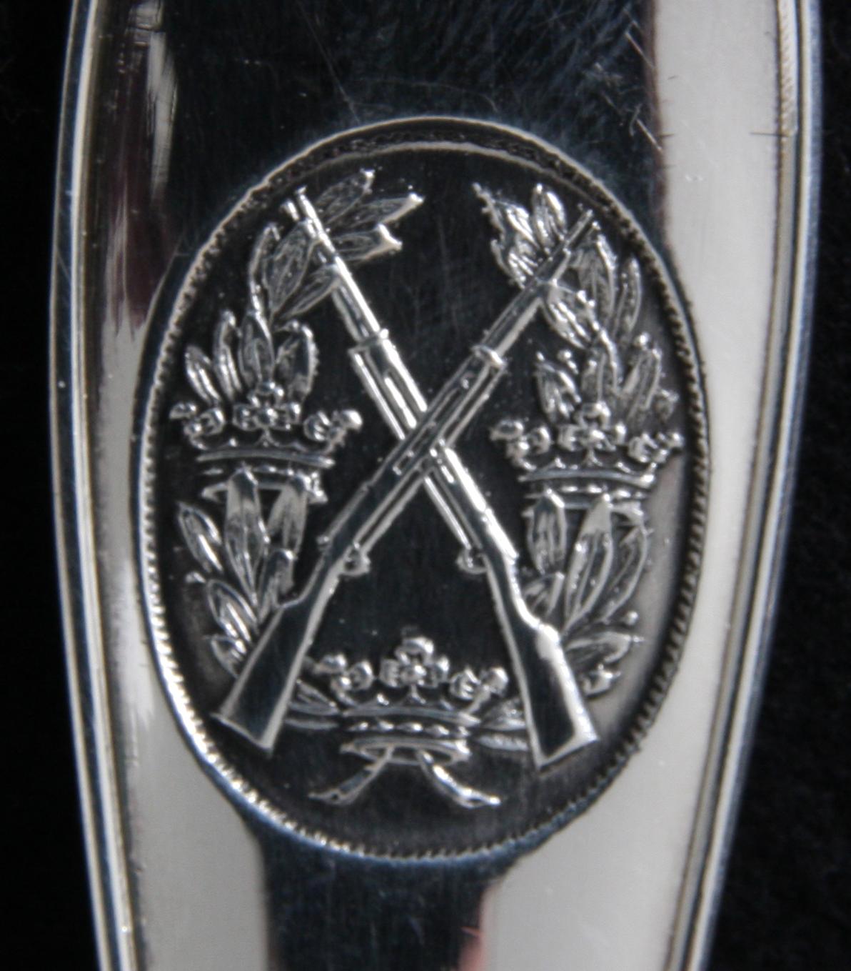 SKEDAR, 8 st, silver, "Svensk spetsig".