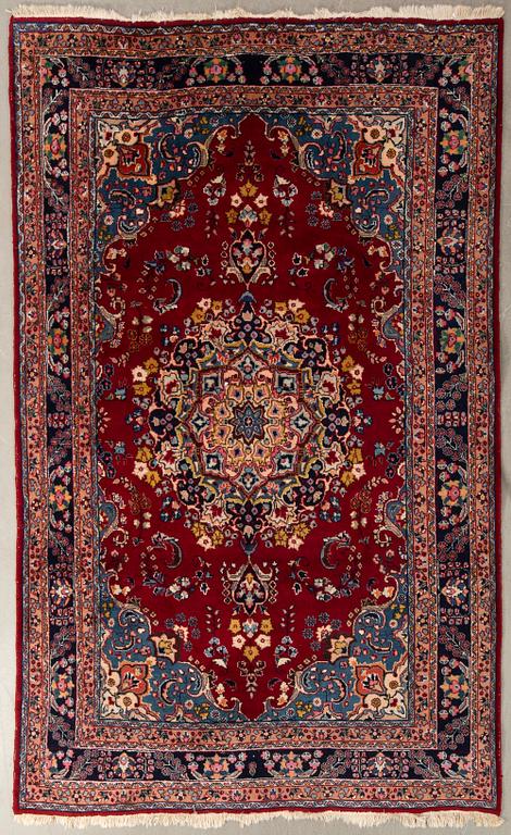 Oriental rug, old, approx. 294x190 cm.