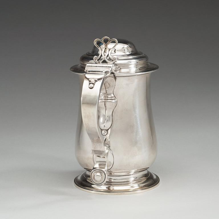 An English 18th century silver tankard, possibly of John Swift, London 1759.