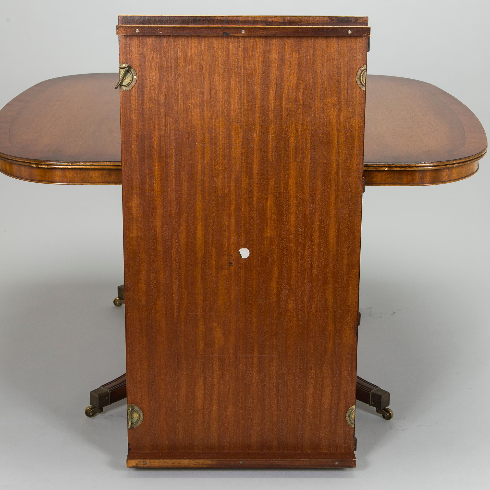 Matbord och stolar, 8 st, England 1970-tal.