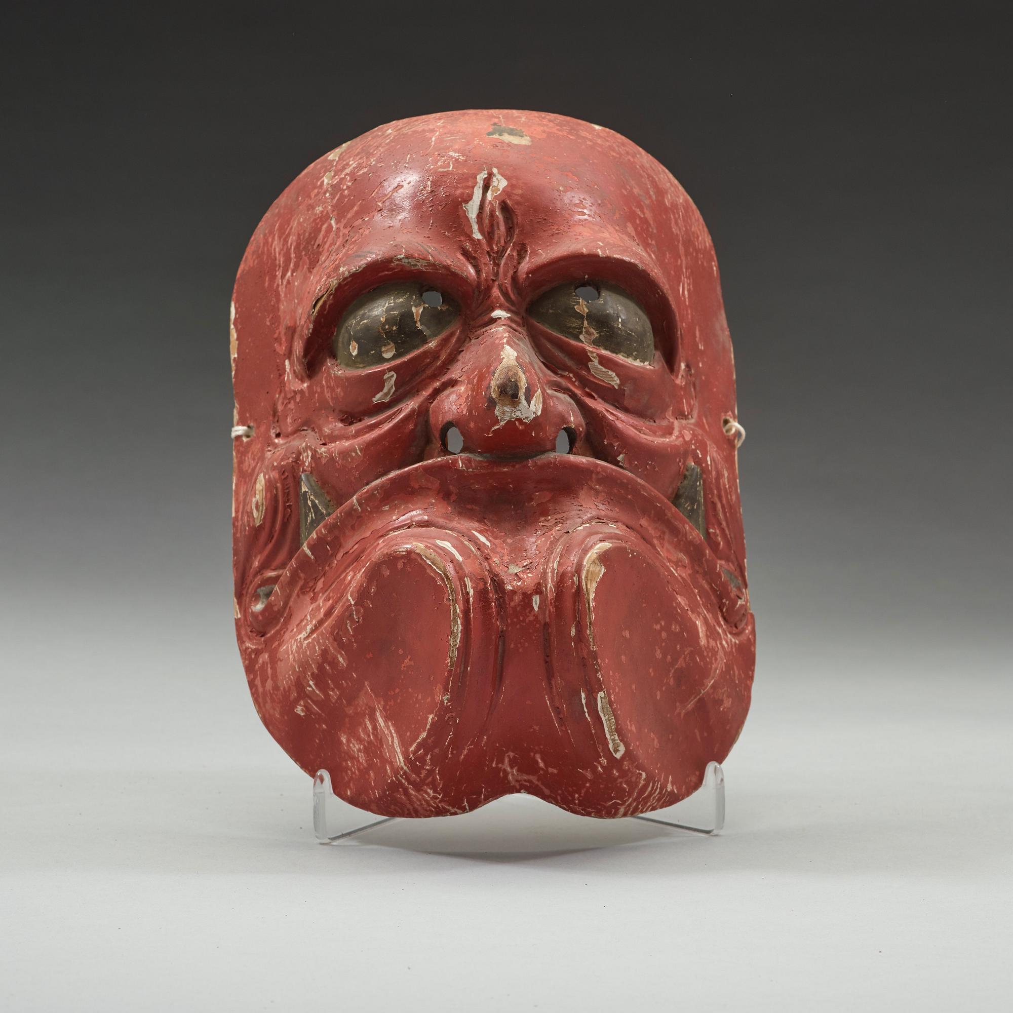 MASK, trä och lack. Japan, Meiji (1868-1912).