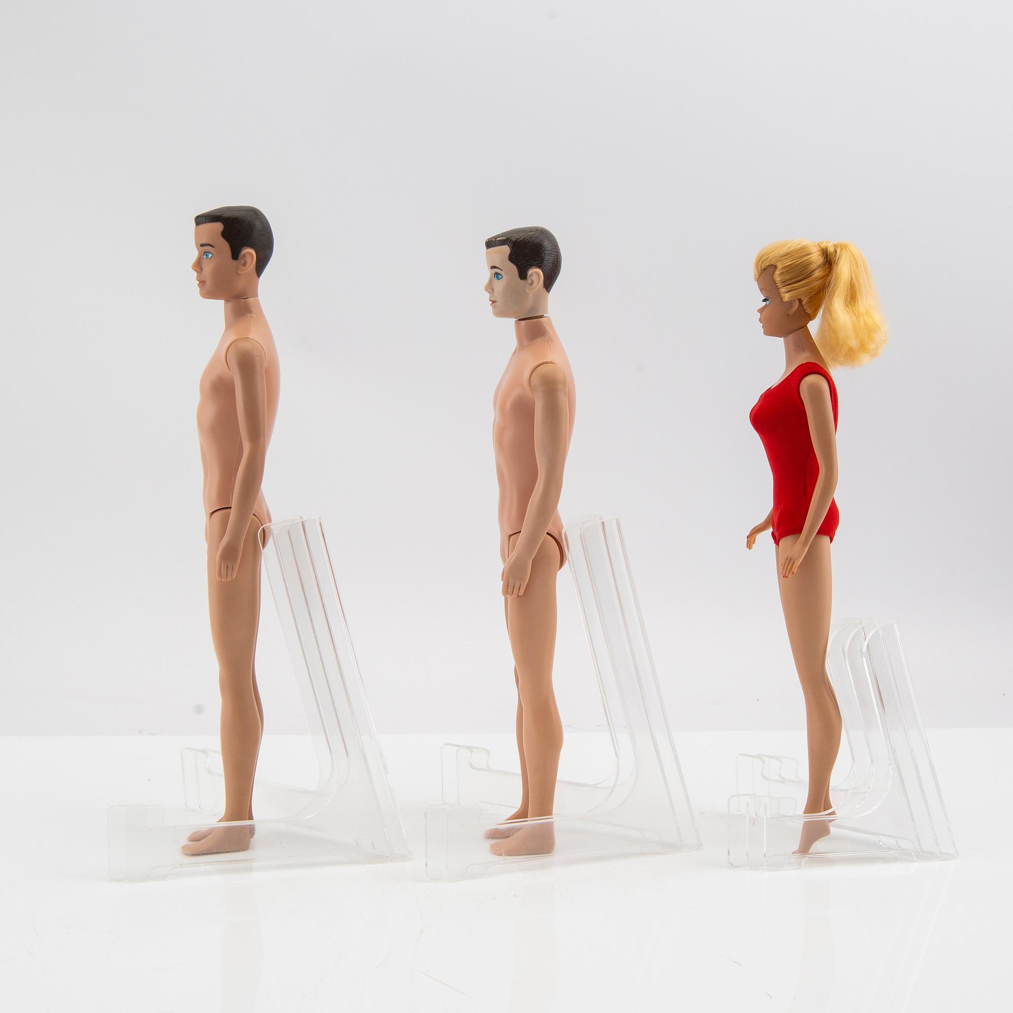 Barbie och Ken, dockor 3 st. samt kläder, vintage, "Swirl Ponytail Barbie" Mattel 1964.