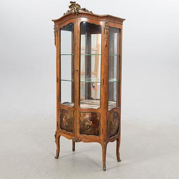 Display cabinet, Rococo style, 20th century.