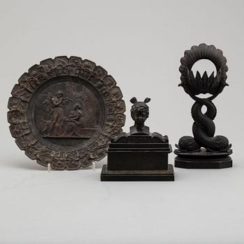 WATCH STAND, INK STAND, DISH. 3 parts. 19th century.