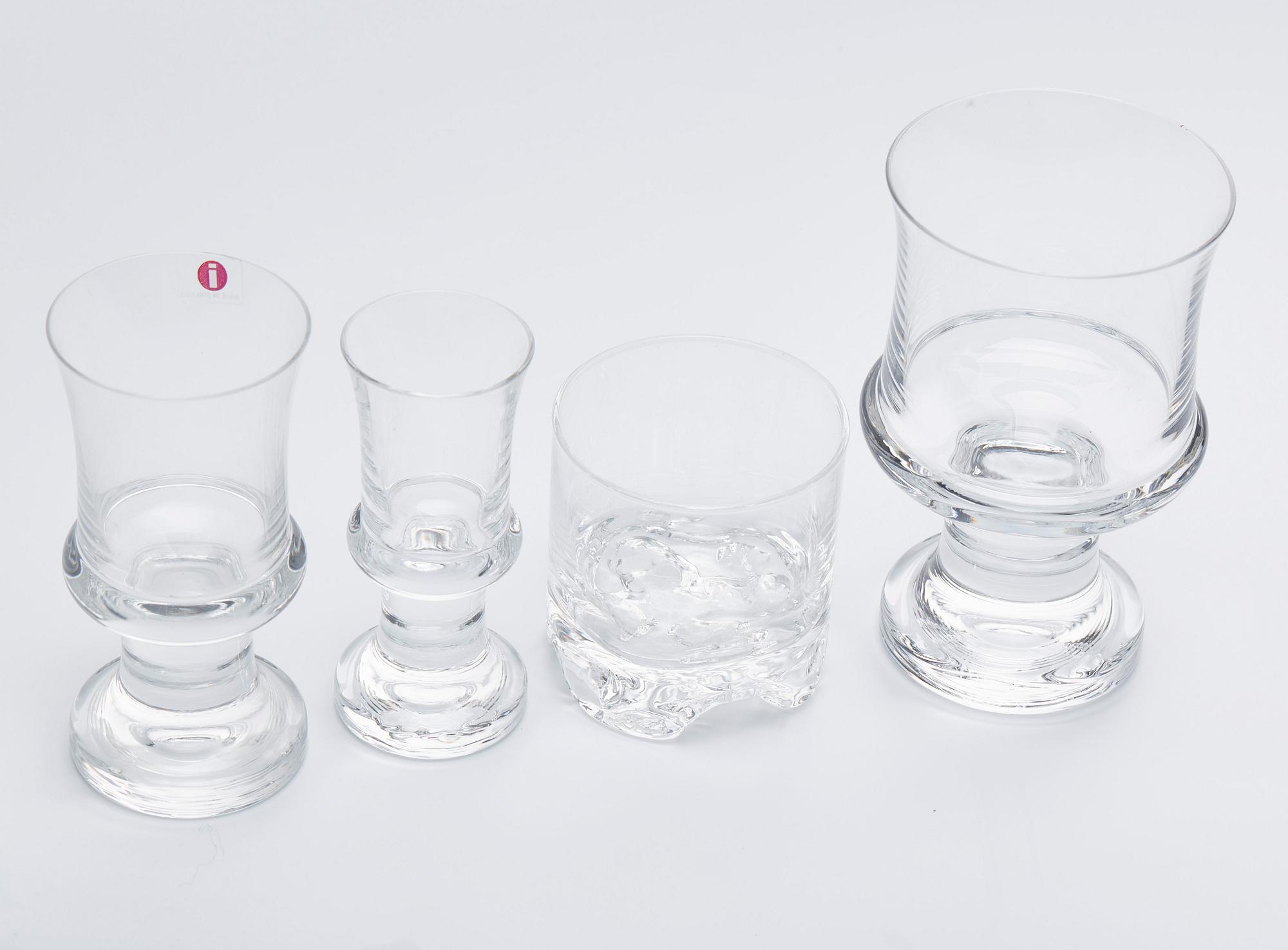 GLASSERVIS, 43 delar, Iittala, Finland.