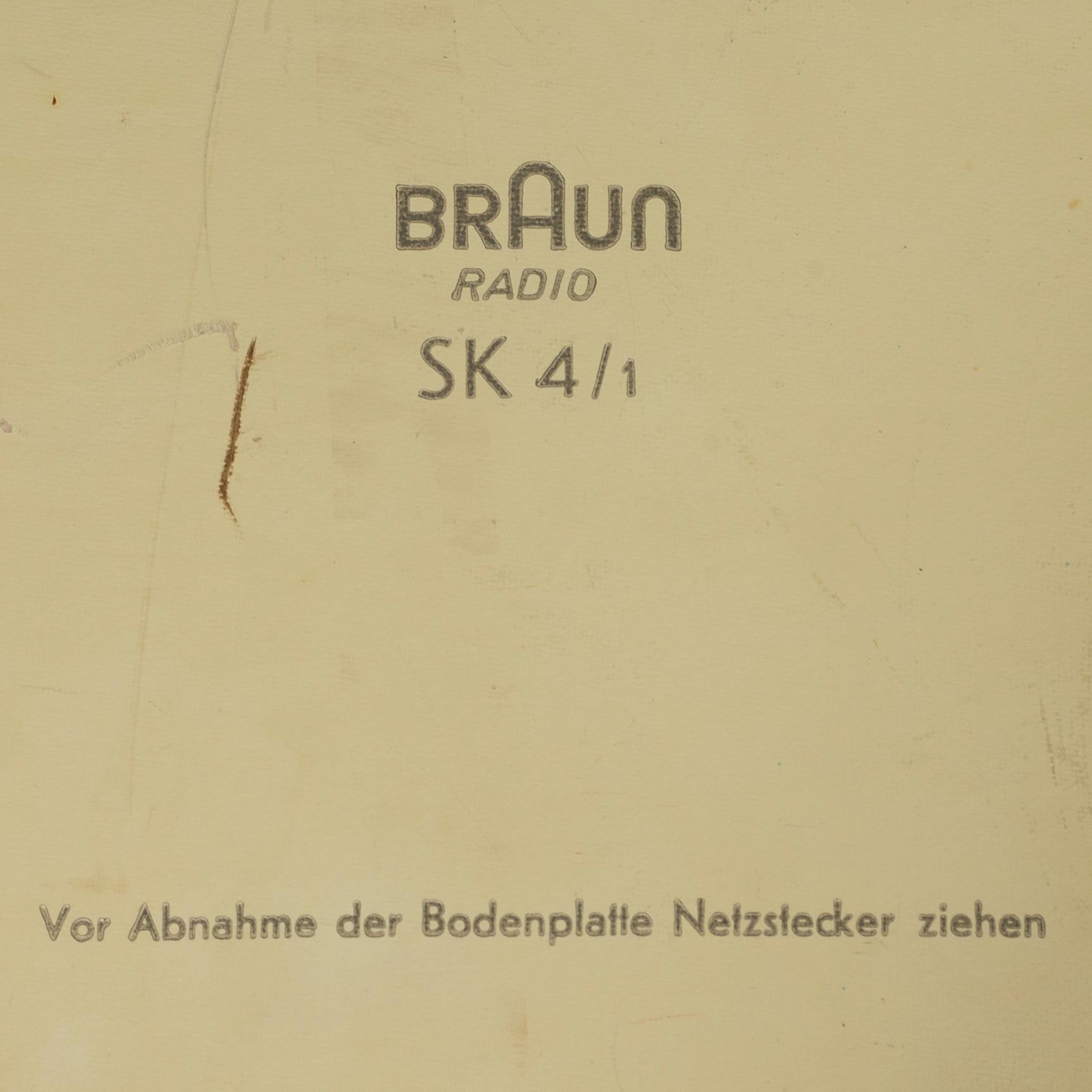 DIETER RAMS & HANS GUGELUT, skivspelare, Braun, modell SK 4/1, Tyskland 1950-60-tal.