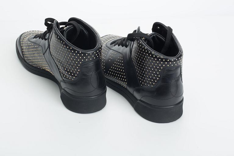 SKOR, "Ornament", Louis Vuitton.