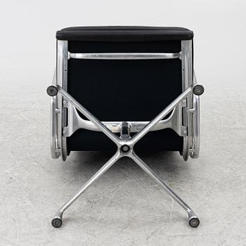 Charles & Ray Eames, Office chair, “EA208 Soft Pad Chair”, Vitra.