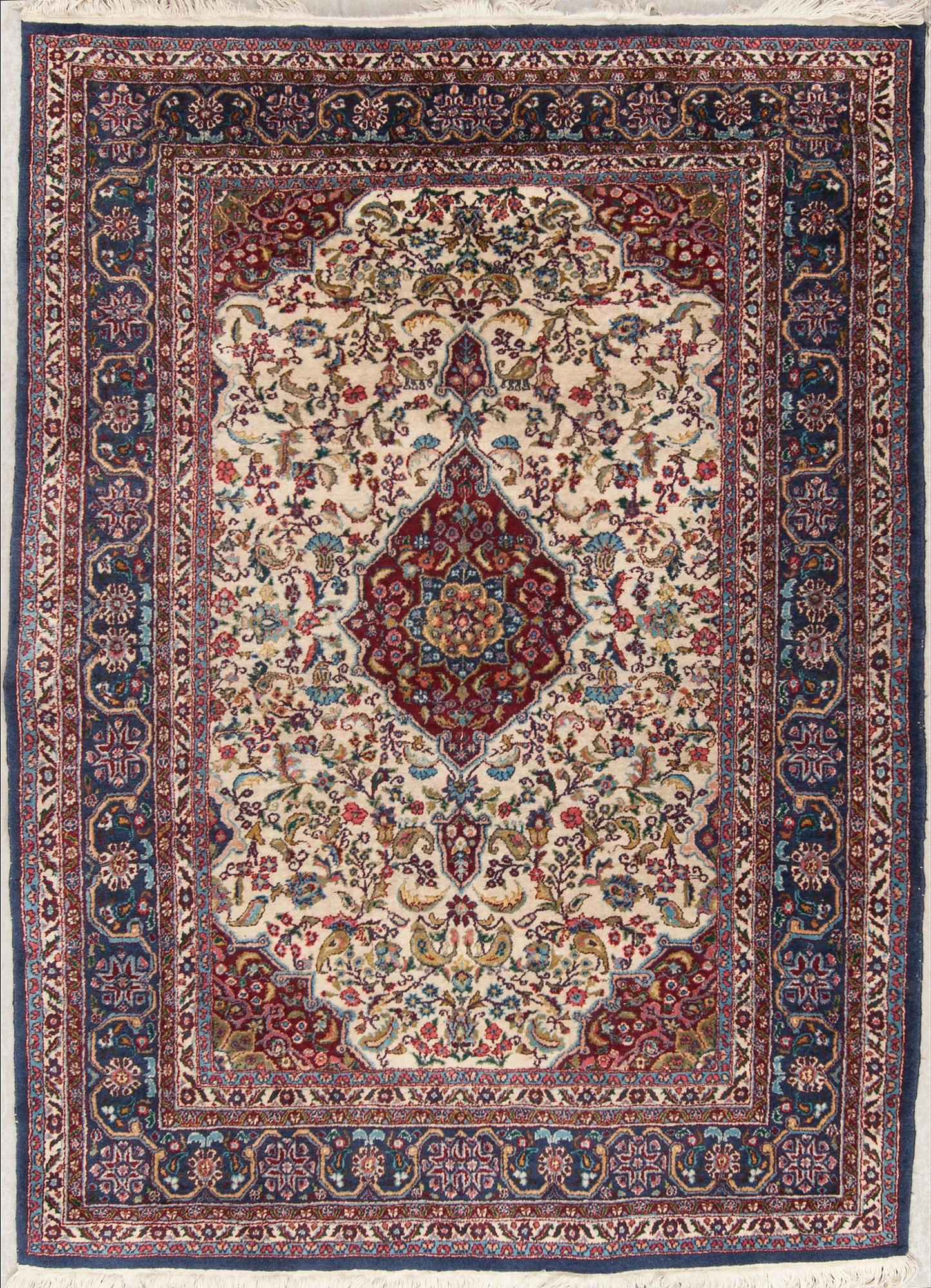 MATTA, old, orientalisk, ca 198 x148 cm.