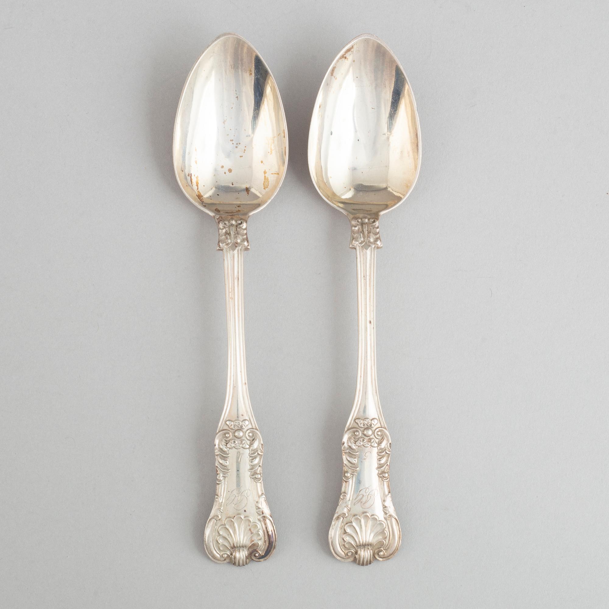 A set of twelve silver teaspoons, mark of Mitchell & Sons, Glasgow 1825.