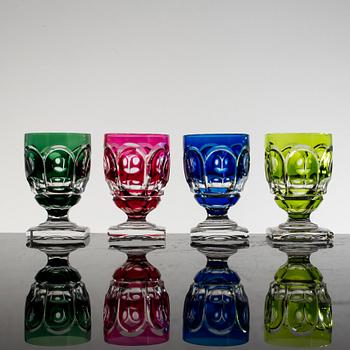 A set of 12, VAL SAINT LAMBERT, glass.