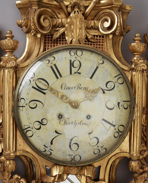 A Gustavian wall clock by Claes Berg, master 1762.