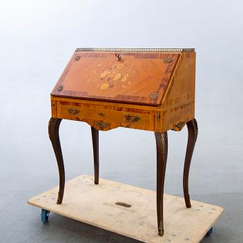 Sekretär Louis XV-stil 1900-talets mitt.