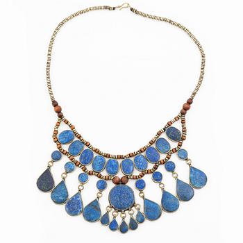 Necklace in white metal with blue and brown stone.