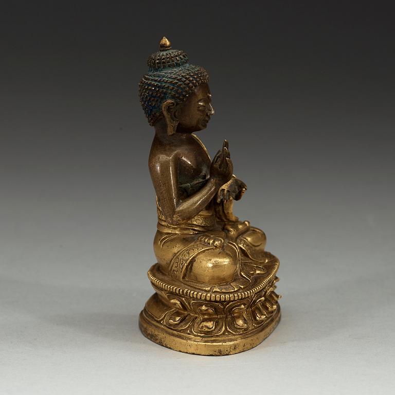 BUDDHA, delvis förgylld brons.  Sino-tibetansk, 1700-tal.
