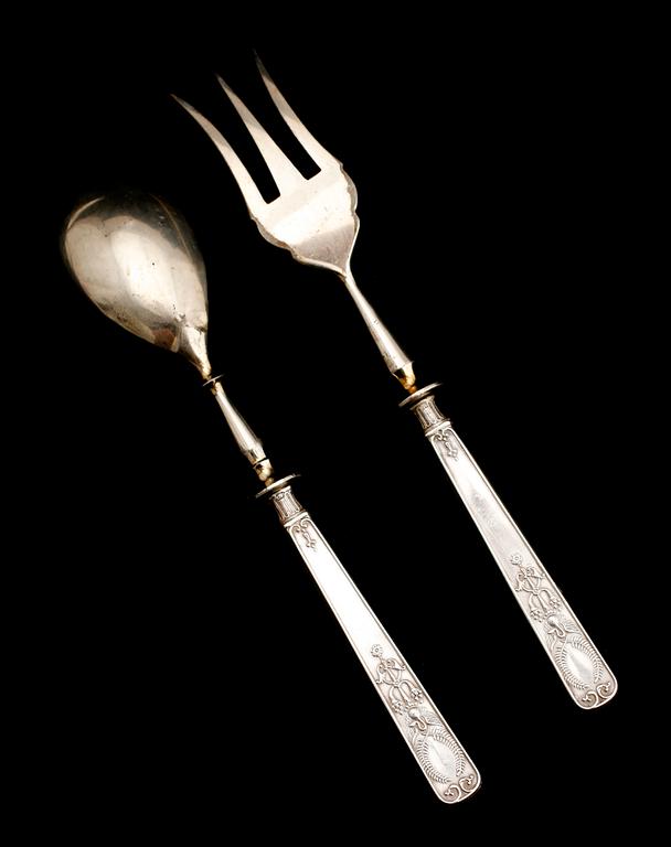 SALLADSBESTICK, 2 st, silver, Ryssland, tidigt 1900-tal.