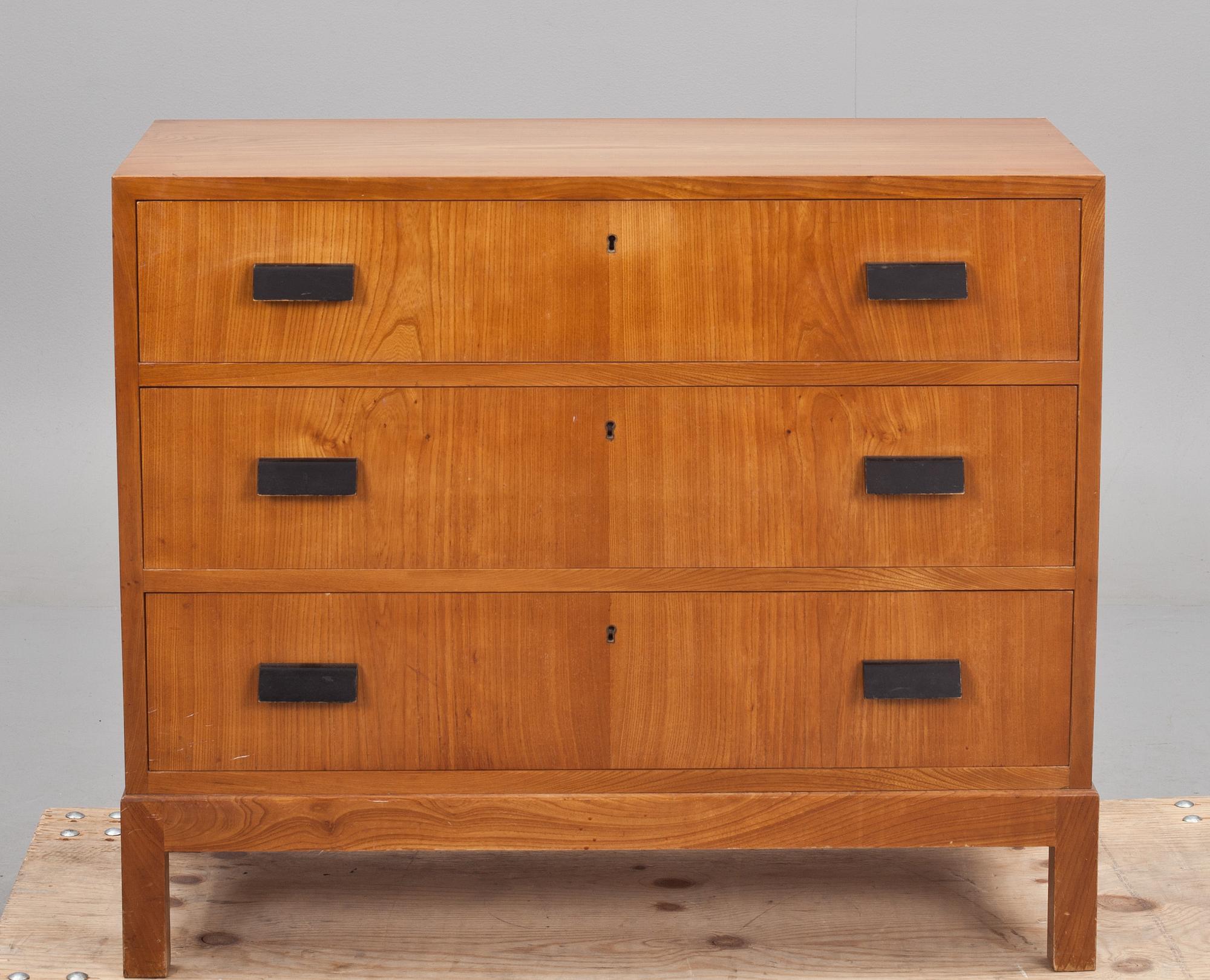 BYRÅ. Art-deco, 1900-talets första hälft.