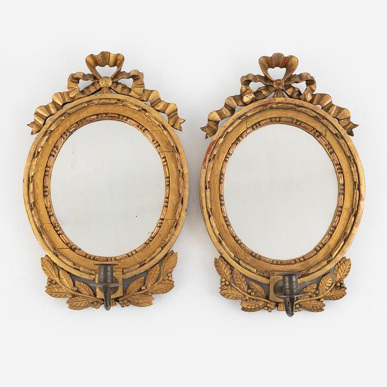 Spegellampetter, ett par, gustaviansk stil, omkring 1900.