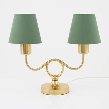 Josef Frank, bordslampa, modell 2483, Firma Svenskt Tenn.