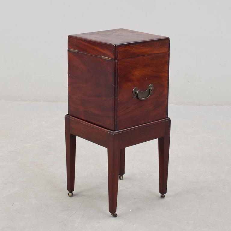 VINSCHATULL, 1800-tal.
