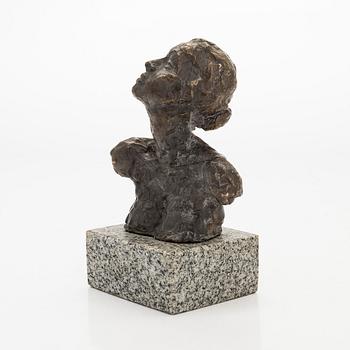 Erkki Mykrä, Bust of a Woman.