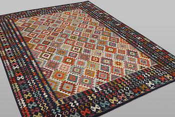 Matta, Kelim, ca 391 x 303 cm.