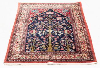 Carpet, Ghom, semi antique. 120 x 80 cm.