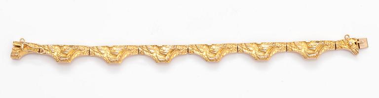 BJÖRN WECKSTRÖM, A 14K gold bracelet "Golden bridge". Lapponia 1976.