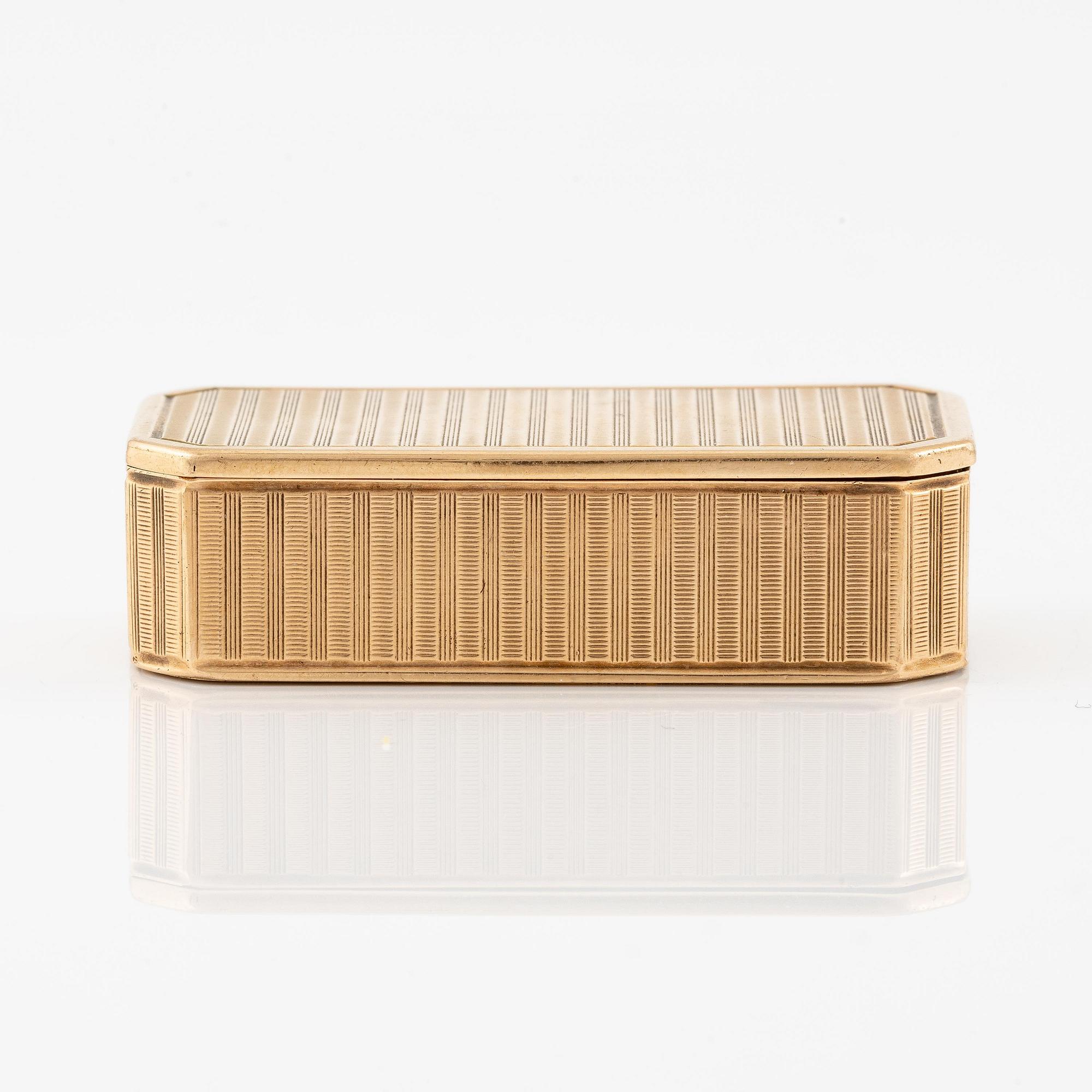 Box, 14K gold, possibly France.