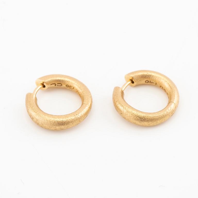 Ole Lynggaard, earrings a pair "Love Collection" 18K gold, design Charlotte Lynggaard.