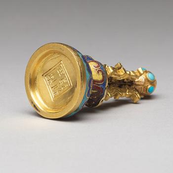 A cloisonné finial/object, Qing dynasty (1664-1912).