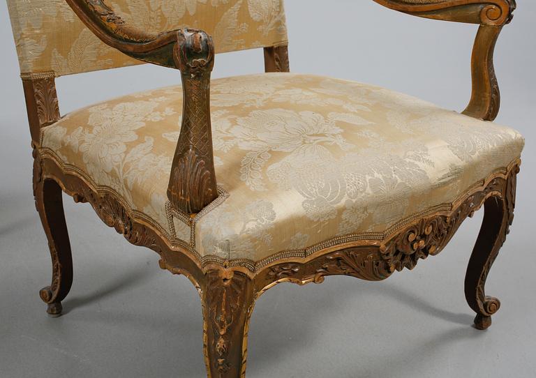 KARMSTOLAR, ett par, Louis XV-stil, Frankrike, omkring 1900.