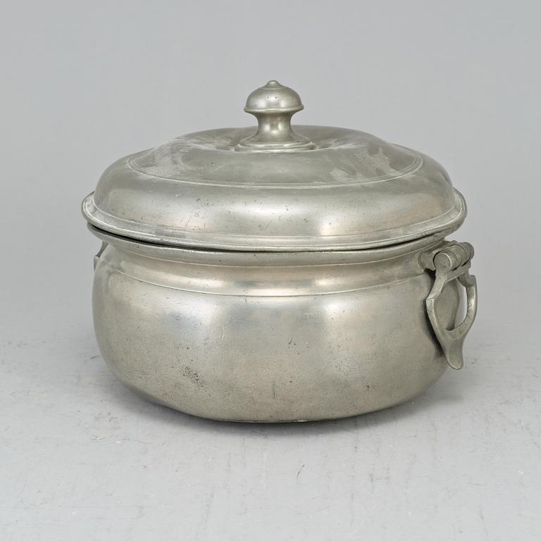 A pewter bowl, Frans Santesson, Stockholm (1876-1912).