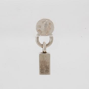 Wiwen Nilsson, halsband stavkedja samt ett örhänge silver Lund 1971 och 1973.