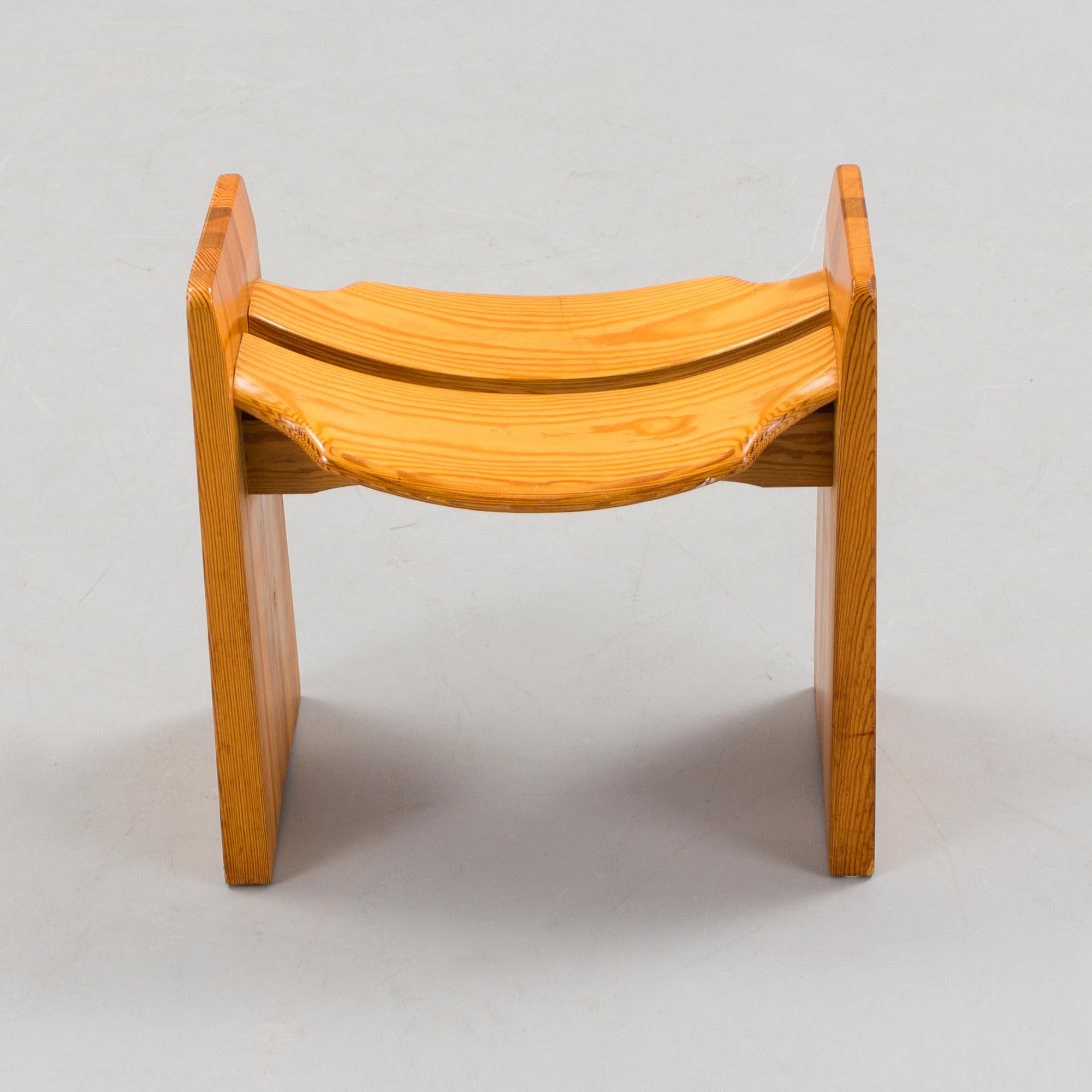 GILBERT MARKLUND, pall, Flarkens snickeri AB, formgiven 1969.