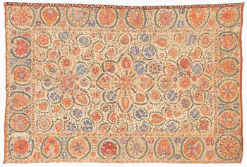 Antikt Suzani broderi, möjligen Bukhara, Uzbekistan, ca 241 x 164 cm.