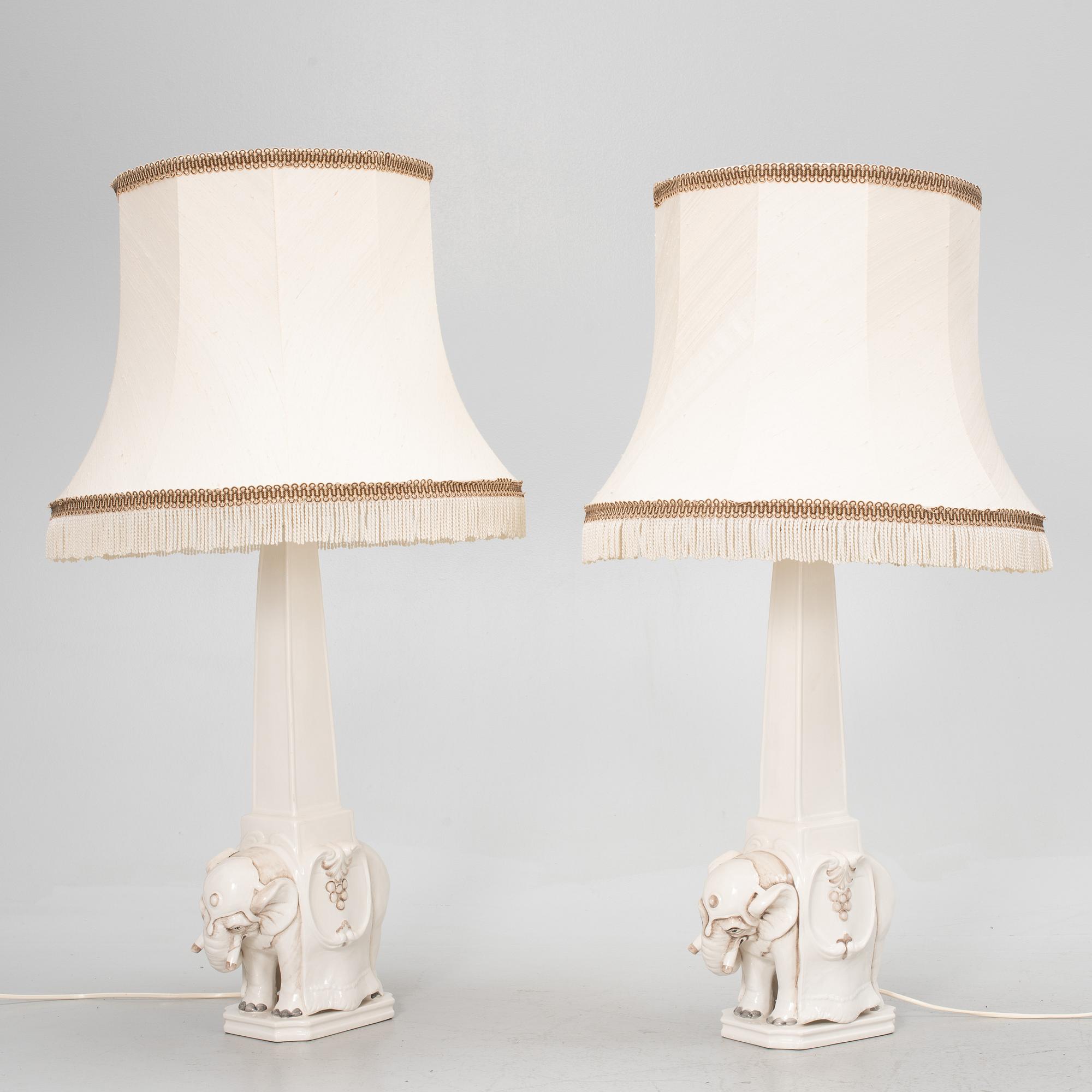 Bordslampor, ett par, 1900-talets andra hälft. Ethan Allen, Italien.