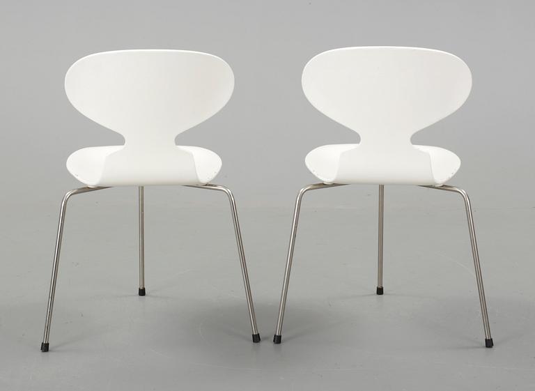 STOLAR, ett par, "Myran, Arne Jacobsen, Fritz Hansen, 1900-talets andra hälft.