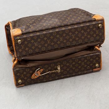 LOUIS VUITTON, a monogram canvas garment bag.