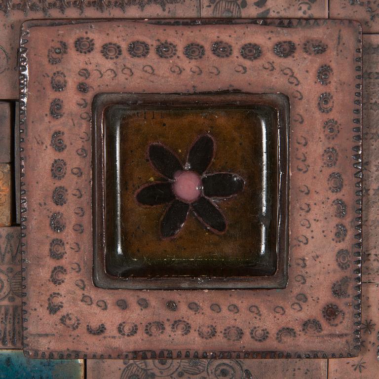 Rut Bryk, relief, signed a tergo.