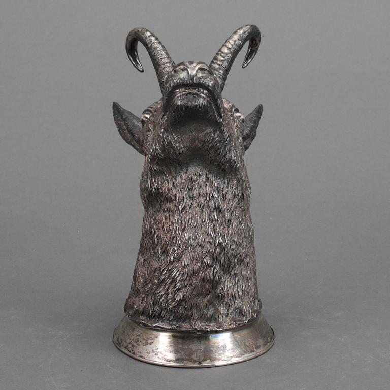 JAKBÄGARE, silver, sk "Stirrup cup" Eduard I Wollenweber, München (1846-1889). Vikt ca 251 gram.