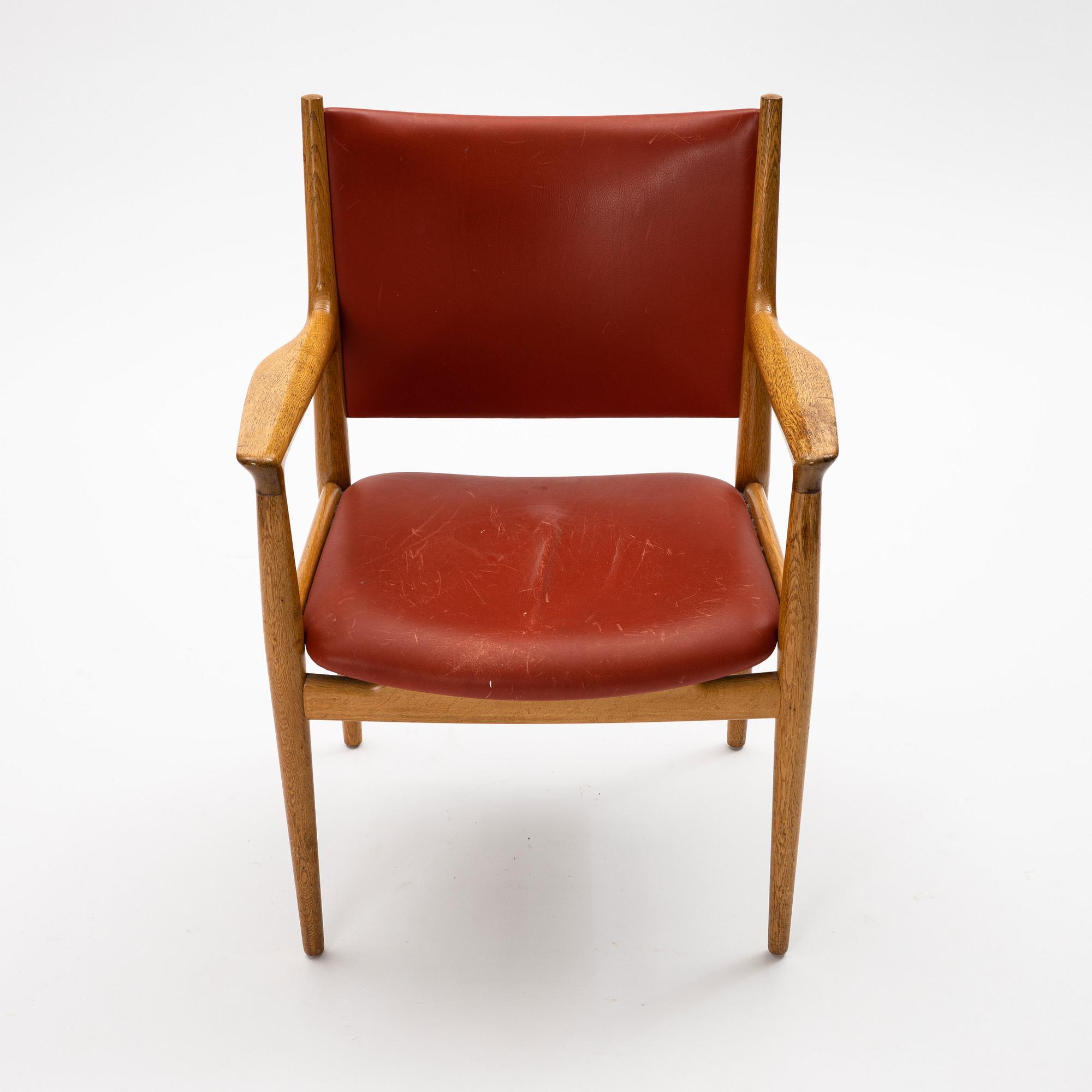 Hans J. Wegner, a 'JH-513' chair, Johannes Hansen, Denmark.