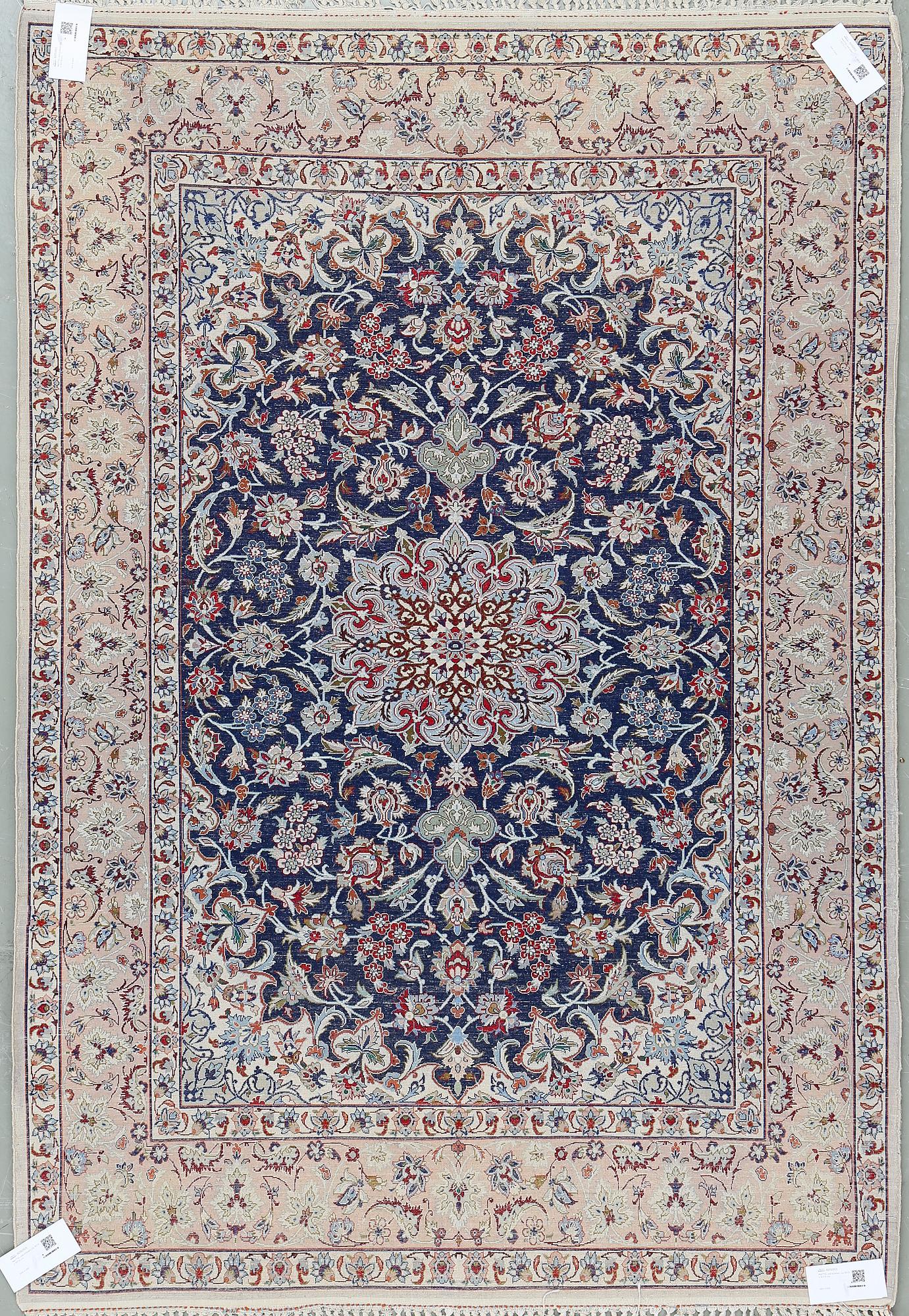 MATTA, old Isfahan. Ca 157,5 x 107,5 cm.